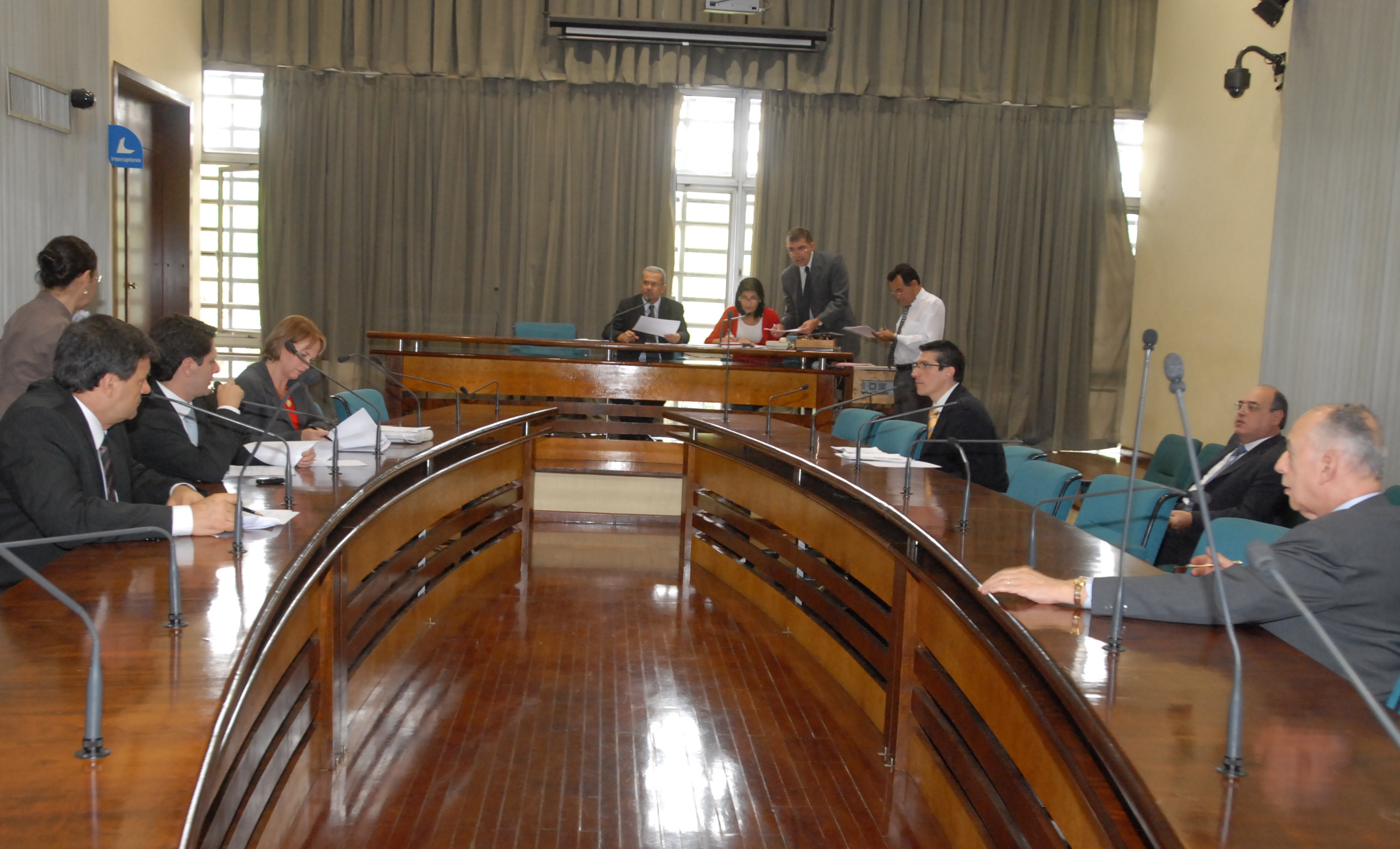 Reunio da Comisso de Servios  e Obras Pblicas<a style='float:right;color:#ccc' href='https://www3.al.sp.gov.br/repositorio/noticia/03-2008/OBRAS PUBL GERAL MAU_0028.jpg' target=_blank><i class='bi bi-zoom-in'></i> Clique para ver a imagem </a>